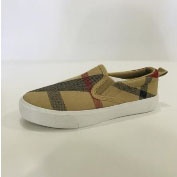 canvas shoes